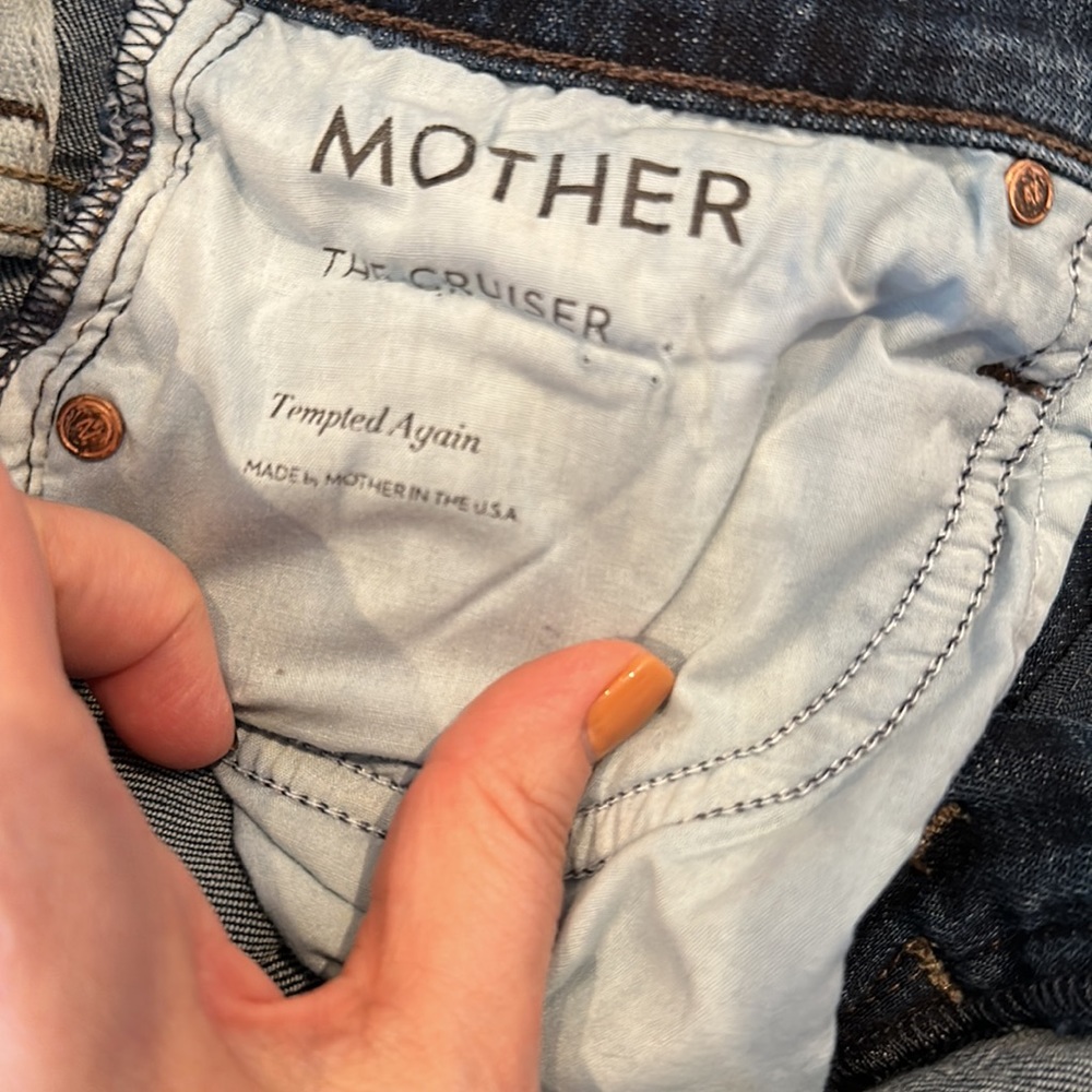 MOTHER The Cruiser “tempted again” flare Jean raw hem